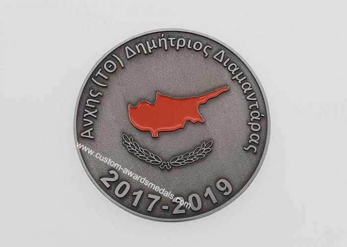 Pièces de monnaie personnalisées en alliage de zinc adaptées aux besoins du client pour l'électrodéposition argentée antique collectable