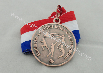 50 millimètres 3D ont gravé les médailles de ruban, médaille de souvenir de triathlon avec le ruban de cou