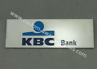 Les insignes de banque du souvenir KBC moulage mécanique sous pression avec du nickel brillant, robinet adhésif