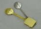 le souvenir adapté aux besoins du client par 3D Badges en alliage de zinc avec la forme de cuillère