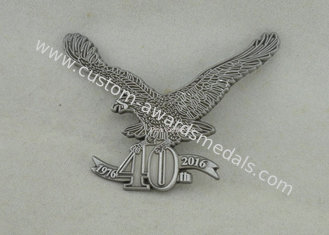 3D emblème militaire en alliage de zinc adapté aux besoins du client, insigne argenté antique de Pin de police