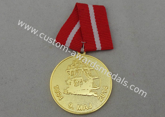 Meurent les médailles faites sur commande embouties de récompenses en laiton avec le placage à l'or et le ruban spécial